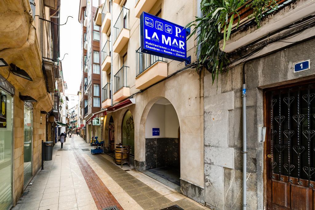 Pension La Mar Castro Urdiales Buitenkant foto