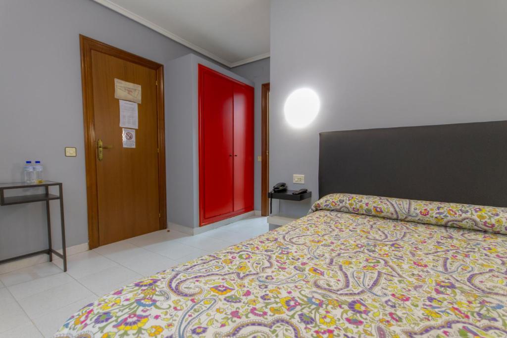 Pension La Mar Castro Urdiales Buitenkant foto