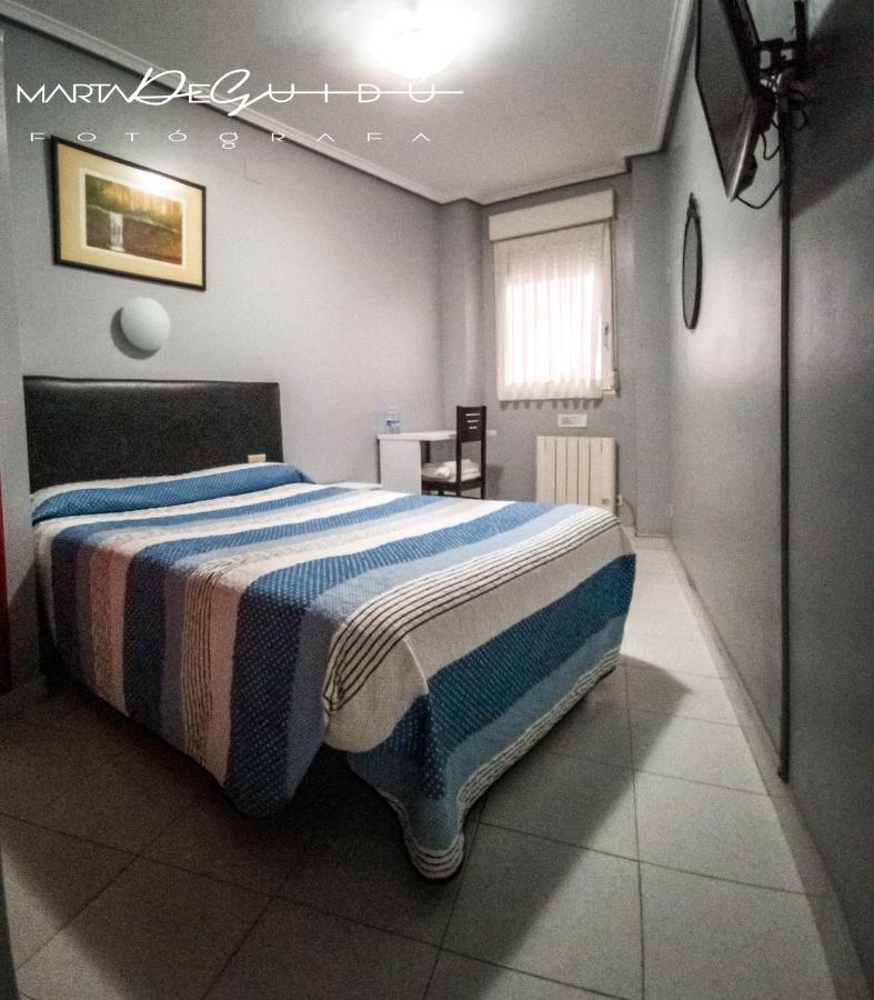Pension La Mar Castro Urdiales Buitenkant foto