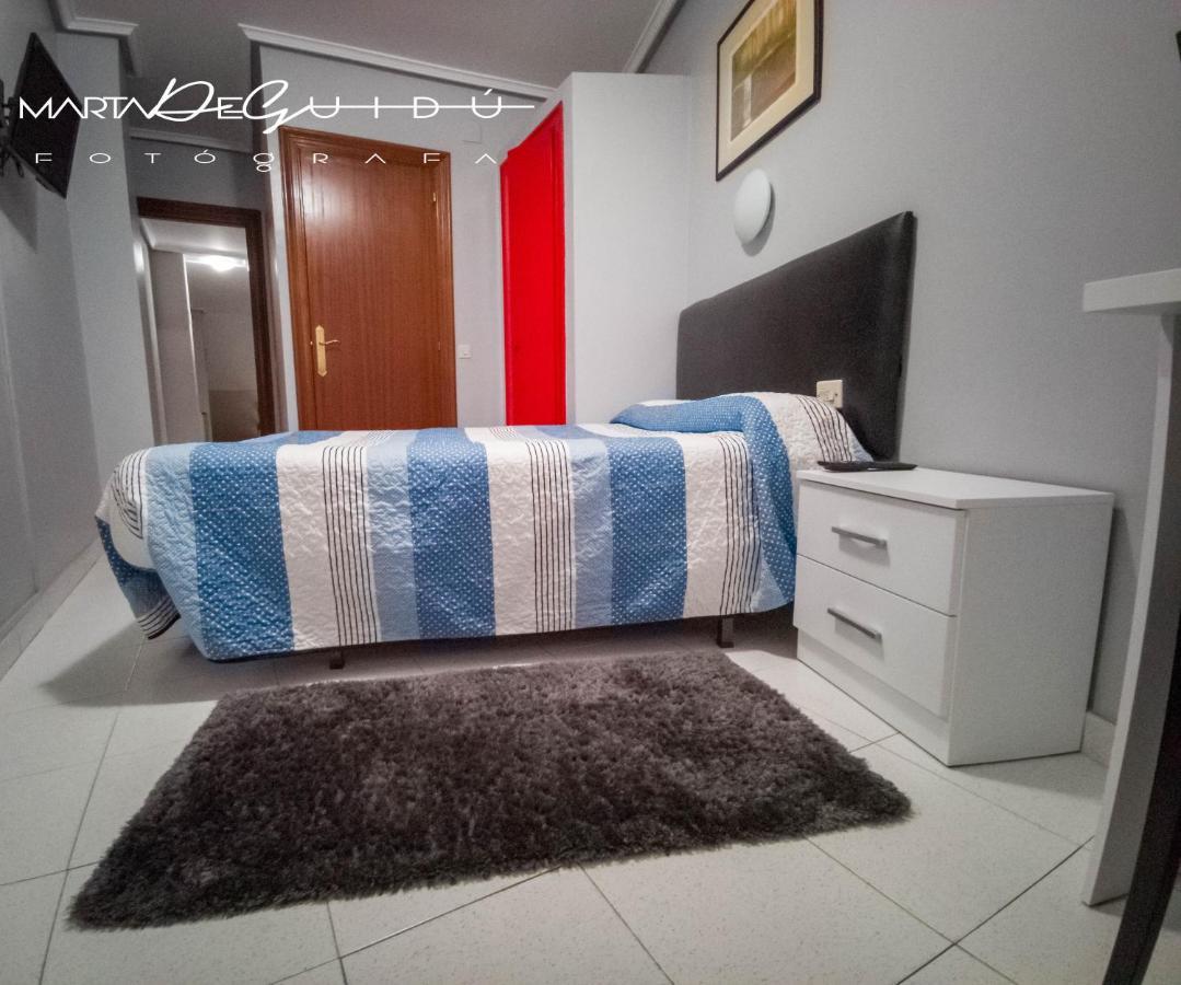 Pension La Mar Castro Urdiales Buitenkant foto